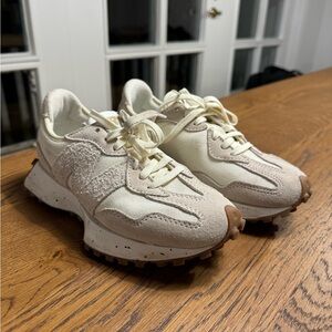 New balance 327